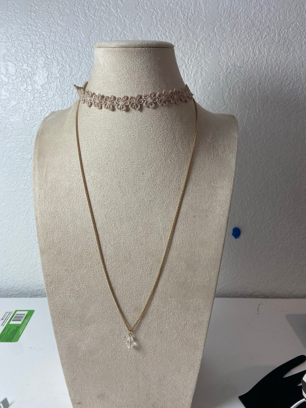 Elegant Beige Layered Choker Necklace - Never Worn